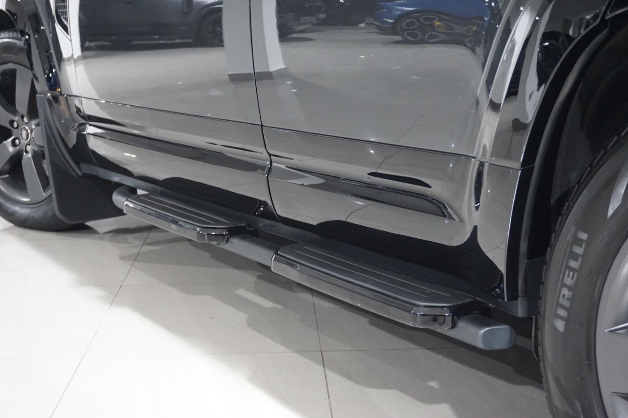 Land Rover Defender 110 3.0 D300 MHEV X-Dynamic HSE Hard Top SUV Auto 4WD MWB Euro 6 (s/s) 5dr